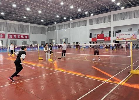 青春飞扬 “羽”你同行 ——蚌埠学院第十八届“新生杯”羽毛球比赛完美落幕
