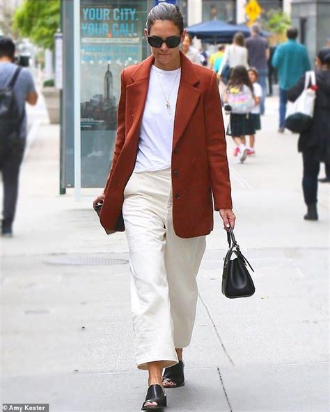 Instaglam: Katie Holmes | Fall blazer, Blazer, Katie holmes