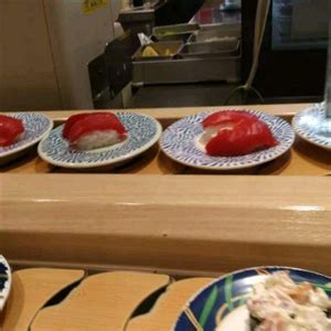 回转寿司――传送带上的寿司从眼前缓缓经过 | Nippon.com