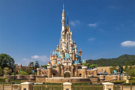 Search our Job Opportunities at DISNEY - Disney Careers Background