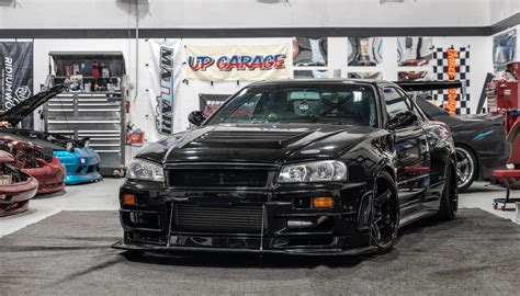 This Nissan Skyline R34 GT-T Looked Good From Afar But Better Up Close