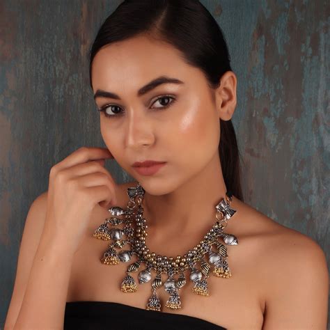 The Assorted Sea shells Necklace – Cippele