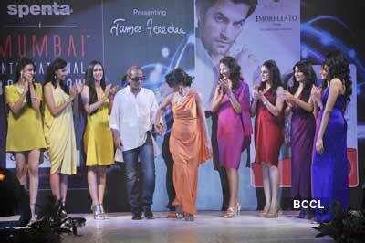 Surveen Chawla showcases designer James Feraira's creation during the ...