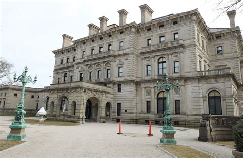 Newport Preservation Society unveils new tour of The Breakers mansion