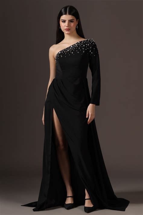 Black One Shoulder Gown – Pooja Peshoria