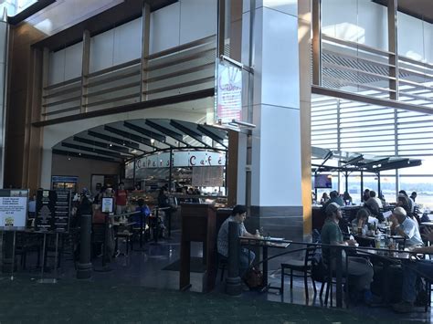 Capers Cafe Le Bar Portland PDX Priority Pass review