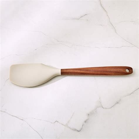 Buy Chefs Pride Zeta Silicone Spatula with Acacia Wood Handle from Home ...