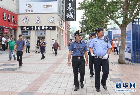 外国街头现中国警察巡逻 广州警方25人参加国际维和任务_凤凰网资讯_凤凰网