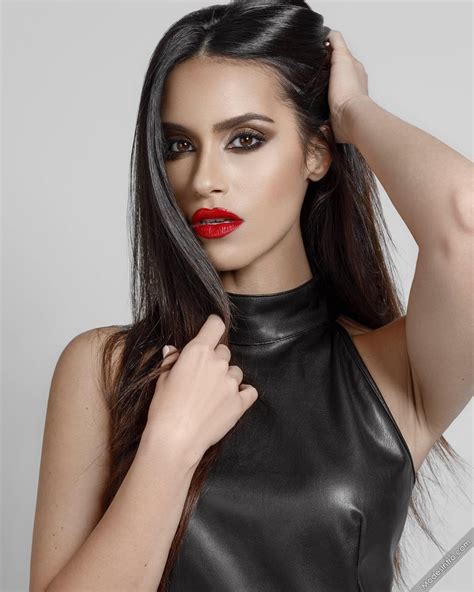 31 Hot And Sexy Shiva Negar Photos - 12thBLOG