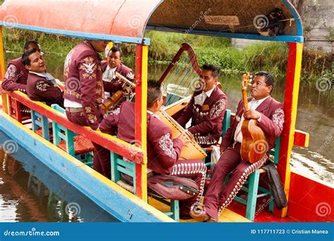 Mariachi Band Play Mexican Music Editorial Stock Photo - Image of ...