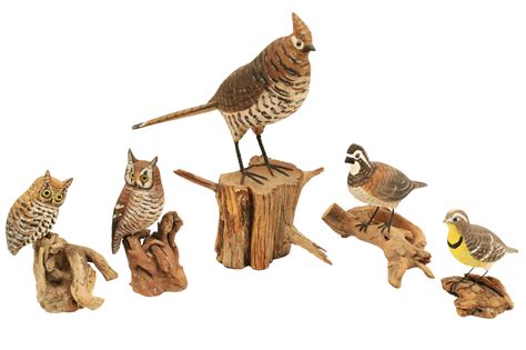 Walter T. Powell | Group of 5 carved wood folk art bird | MutualArt