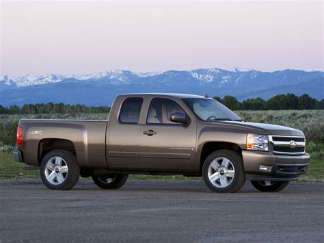 2007 Chevrolet Silverado 1500 Extended Cab Specs, Performance & Photos ...