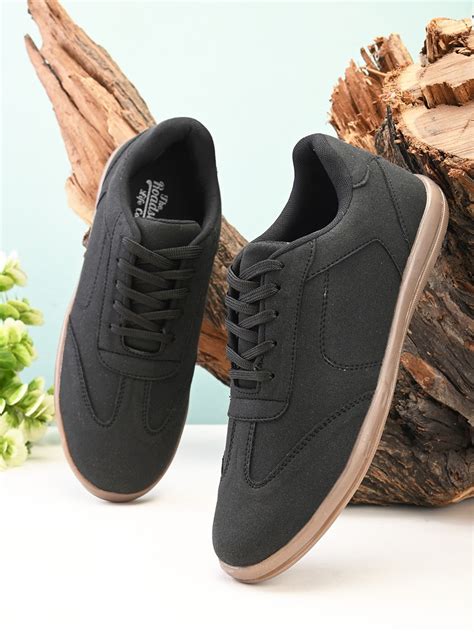 max Men Lace-Up Running Shoes - Price History