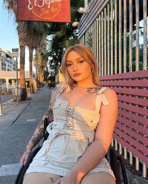 What Does the Perfect Body Look Like For Disabled People? | POPSUGAR Beauty UK