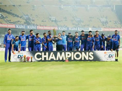 ICC Awards: आईसीसी टी20 टीम ऑफ द ईयर का हुआ ऐलान, कोहली, सूर्यकुमार और ...