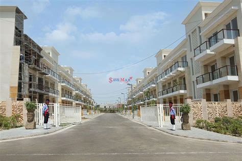 BPTP ASTAIRE GARDENS in Sector70-A, Gurugram | Check Price, Photos ...