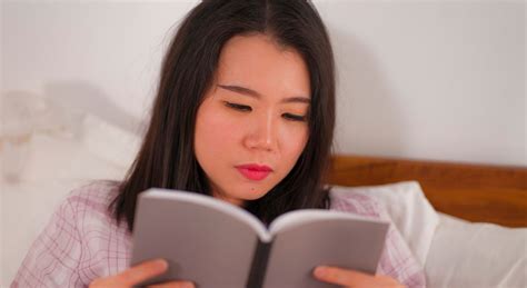 Books vs Brain Games: Which Improves Memory Faster?