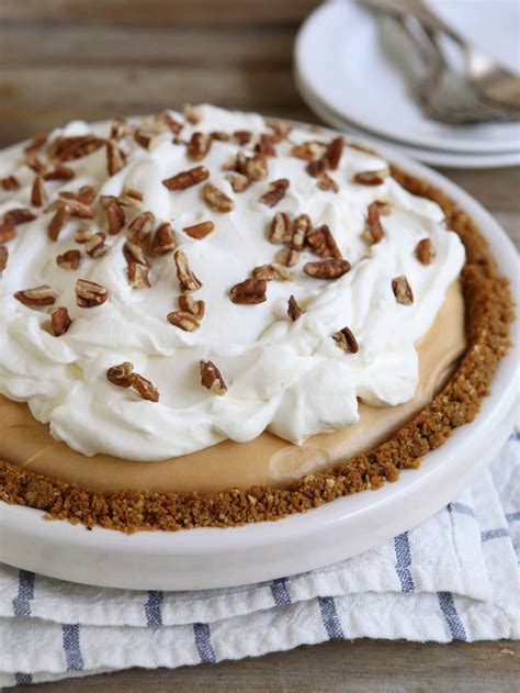 Caramel Cream Pie with Gingersnap Pecan Crust - Completely Delicious