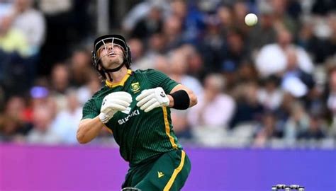 Tristan Stubbs’ Miraculous Escape: Bat Slips Near Stumps in ENG vs SA ...