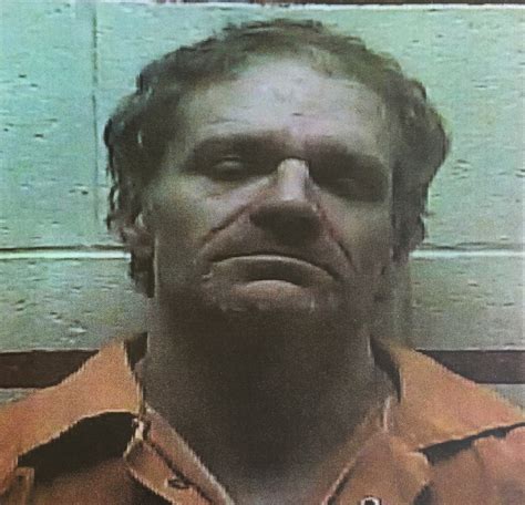 2nd Simpson County jail escapee captured; 1 still on the loose