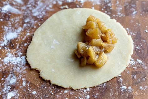 The Best Baked Apple Empanadas Recipe - Quick & Easy!