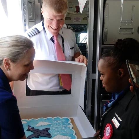 american-airlines-welcomes-17-year-old-girl-with-down-syndrome-and ...