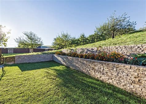 Install Retaining Wall Landscape
