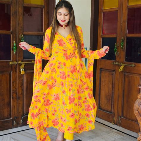 Turmeric Floral Suit Set – Label Krisha