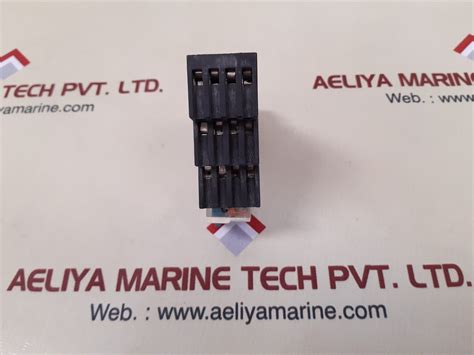Telemecanique Rxm4Ab2Bd Relay With Rxze2S114M Base – Aeliya Marine Tech