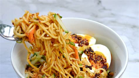 Peanut Ramen Noodle Cup – WHOA Sauces