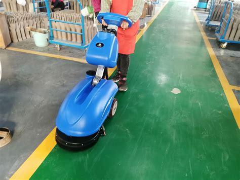 淄博洗地机有助于提高公司形象和吸引工人-淄博鼎洁清洁设备有限公司