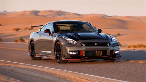 2023 Nissan GT-R Prices, Reviews, and Photos - MotorTrend