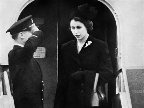 How the Queen learned her father had died – and that she had acceded to the throne | The Independent