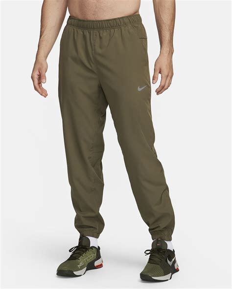 Nike Form Men's Dri-FIT Tapered Versatile Pants. Nike.com