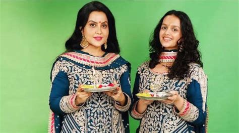 Times when Devendra Fadnavis' daughter won hearts on social media