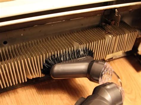 How to Clean Baseboard Heaters 的图像结果