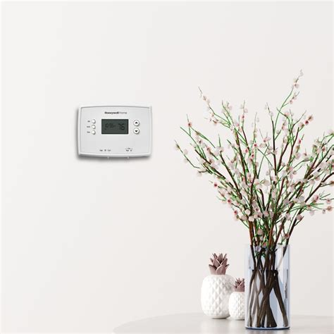 Honeywell Home Basic Schedule Programmable Thermostat RTH221B1039/E1 at ...