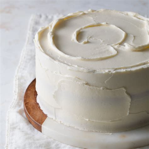 5-Ingredient White Chocolate Frosting - Style Sweet