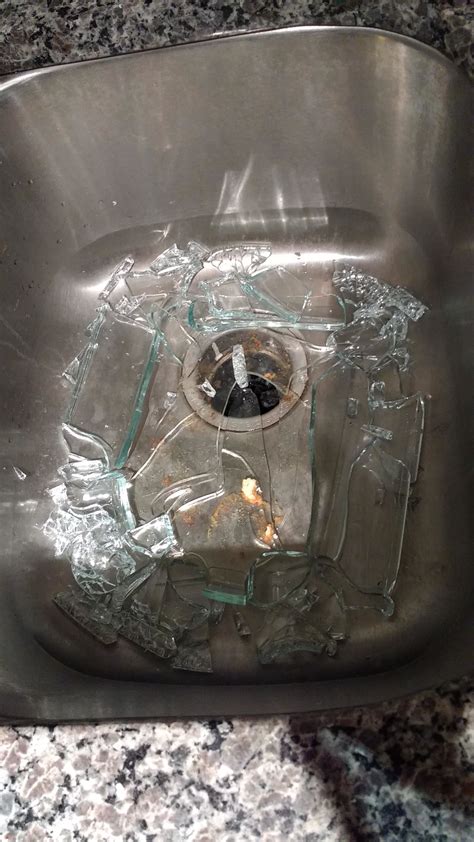 Exploding Pyrex 的图像结果