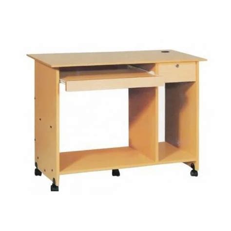 Modern Computer Table 的图像结果