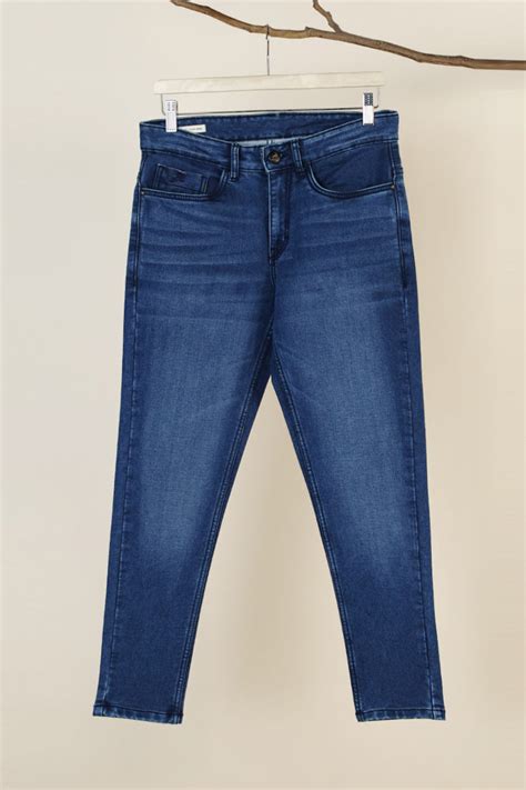 Kreddy Brands - India's fastest growing B2B men's apparel brand