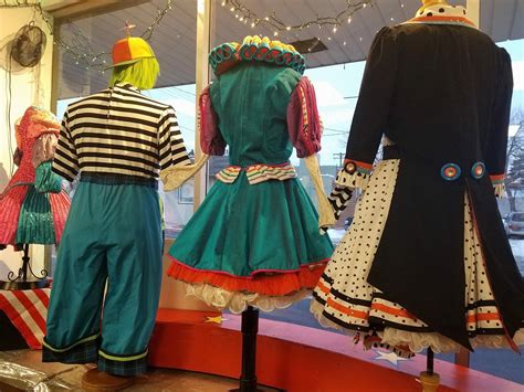 Costume Local Photographers 的图像结果