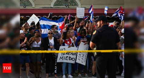 Cuba Protest: Cubans in Miami talk of boating to island to back ...