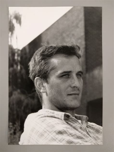 My dad at the Age of 25 looking like a Young Paul Newman. : r/OldSchoolCool