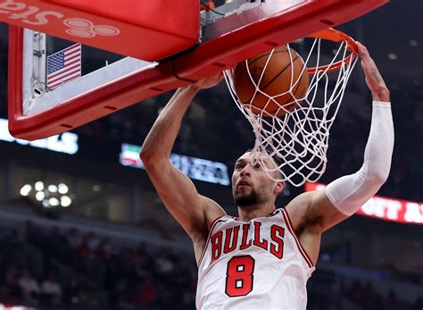 Chicago Bulls trade Zach LaVine to Sacramento Kings