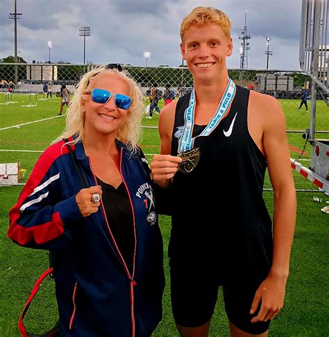 MILE MASTER CLASS: Poinciana Levi Lee is state 4A 1600 meters champion ...