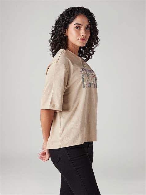 Women's Embroidered Relaxed Fit T-Shirt – Levis India Store