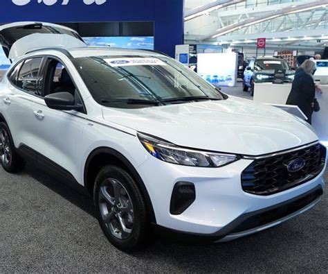 Ford's New Line of Affordable EVs to Start at $30K | Newsmax.com