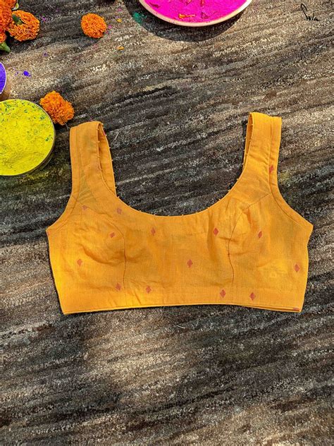 Soft Cotton Sleeveless Yellow Blouse With U Neck|Peet|Suta