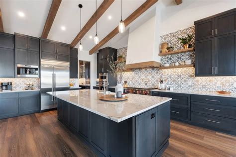 5 Kitchen Remodel Trends You’ll Love in 2025 – Arcadia Design Center